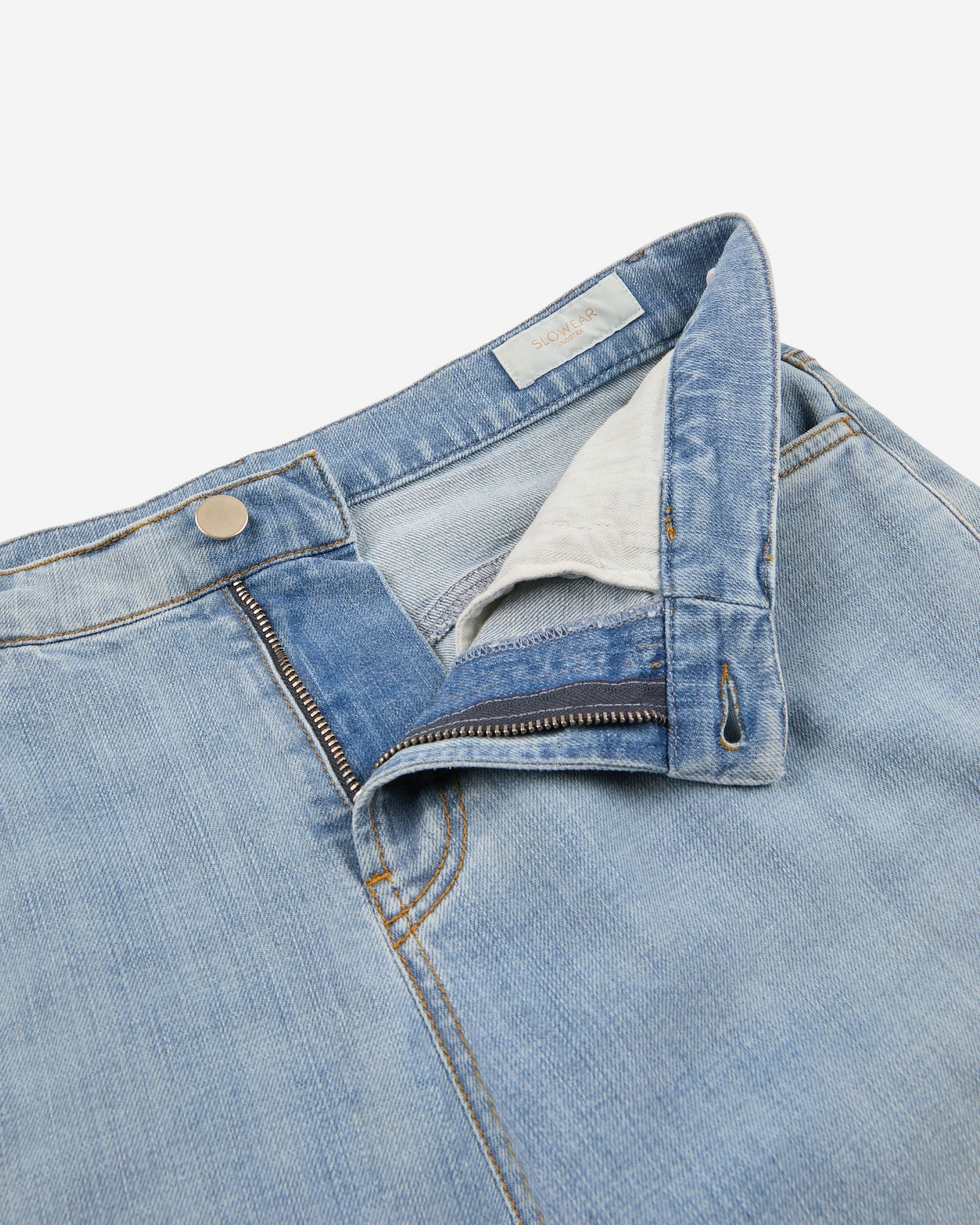 Five-pocket boyfriend fit denim trousers - Image 6