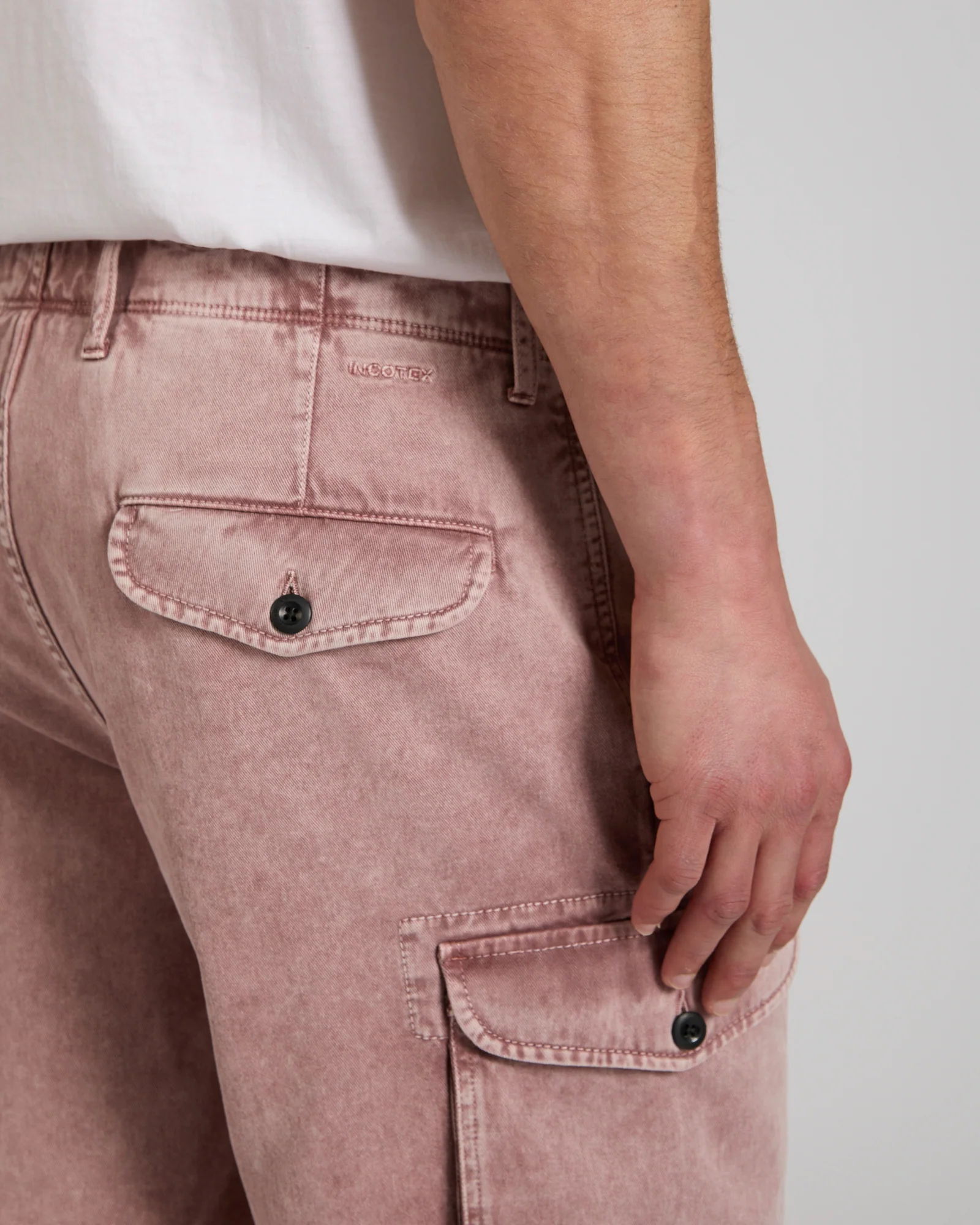 Regular fit organic cotton cargo Bermuda shorts - Image 4