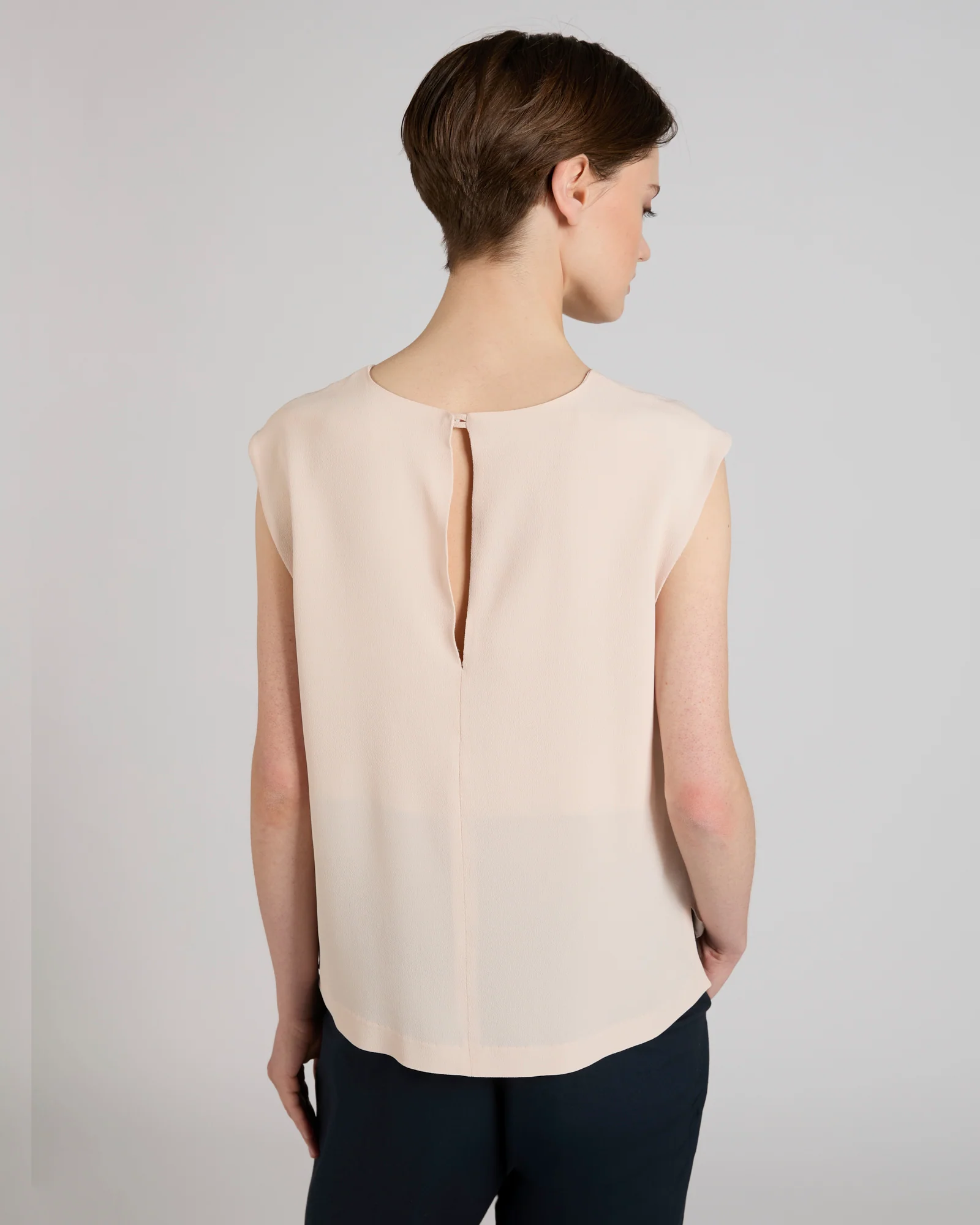 Regular fit top in silk-blend crêpe de chine - Image 3