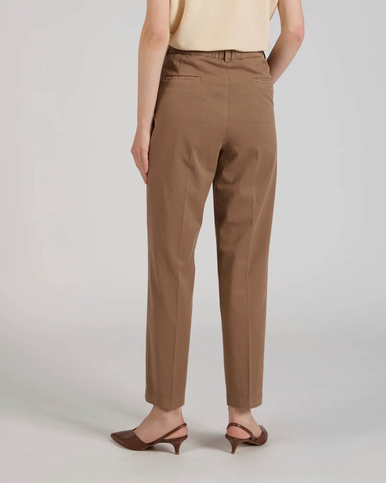 Regular fit trousers in cotton gabardine and lyocell - Image 3