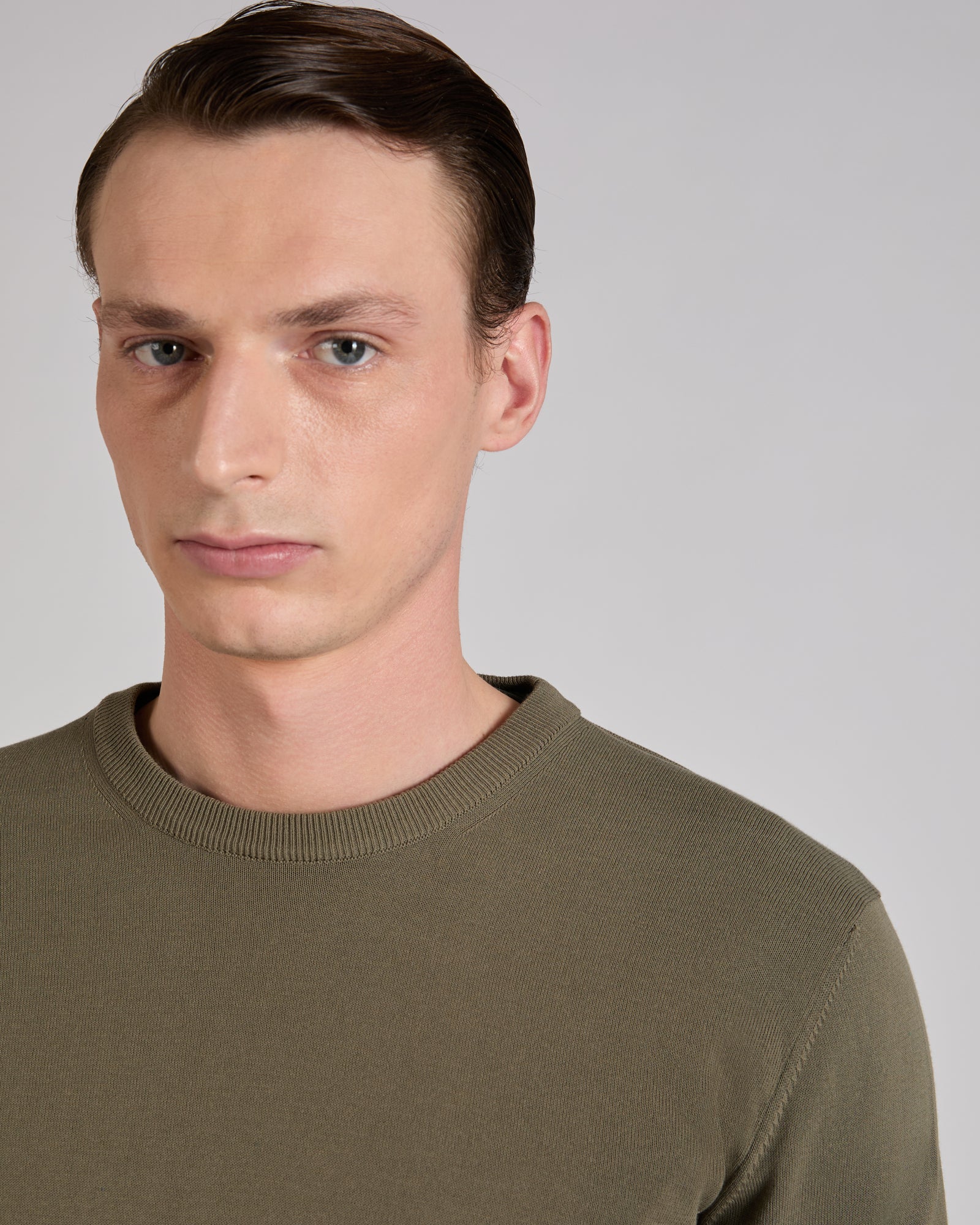 Slim fit cotton crepe crew-neck jumper - Image 4