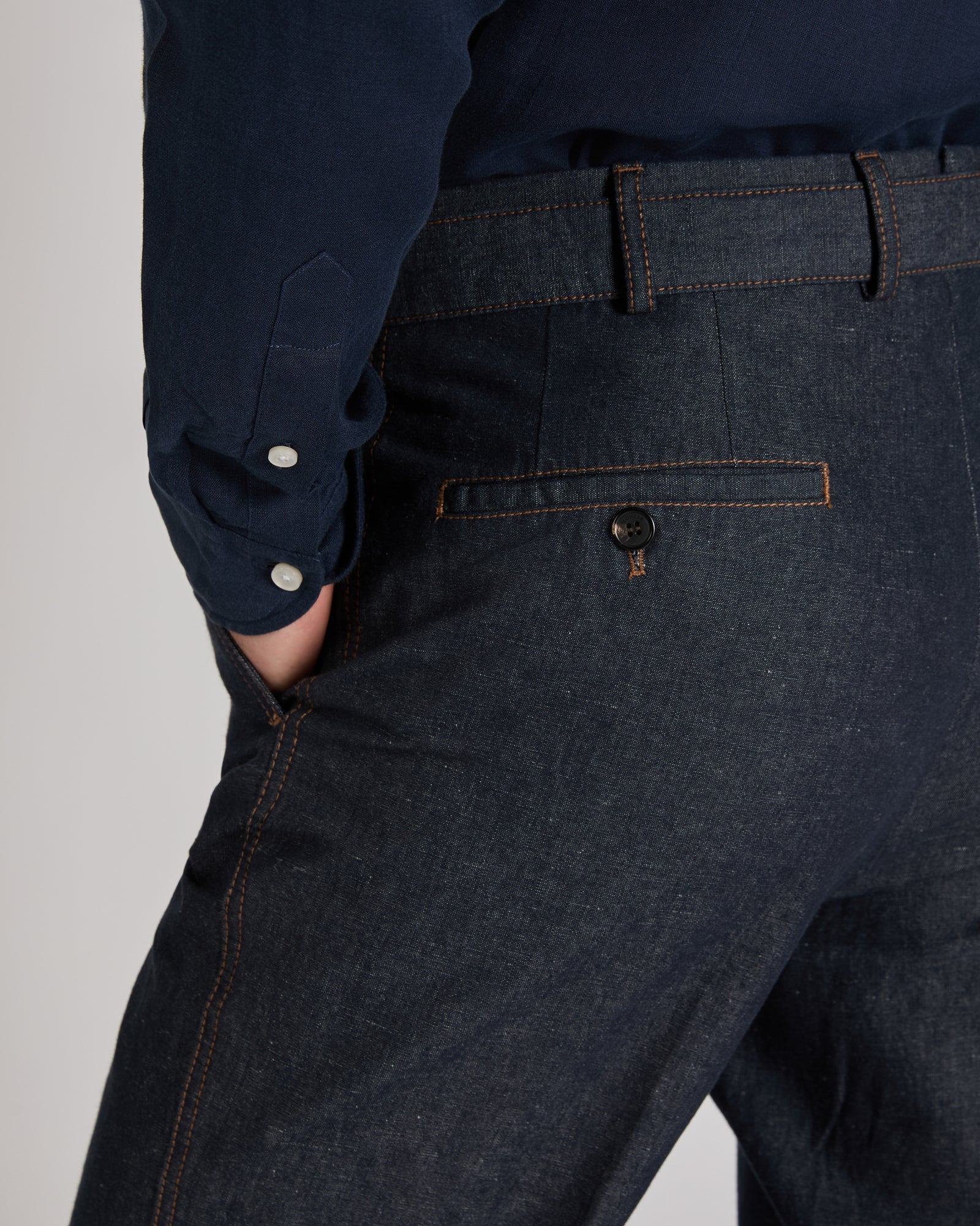 Straight fit stretch cotton and linen trousers - Image 4
