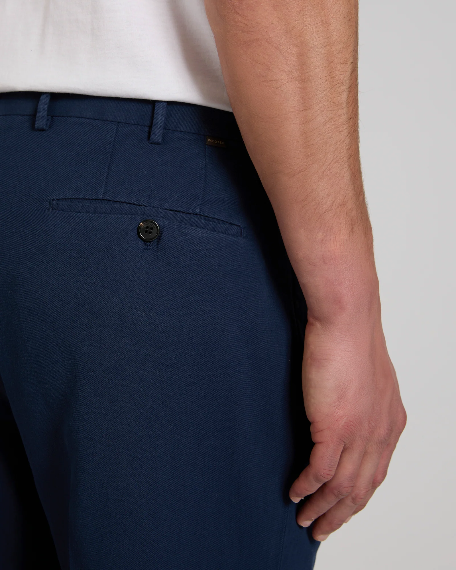 Tapered fit Chinolino ice crĂȘpe trousers - Image 4