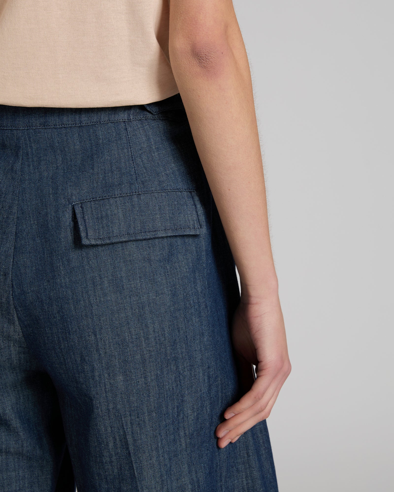 Wide fit Bermuda shorts in denim - Image 5
